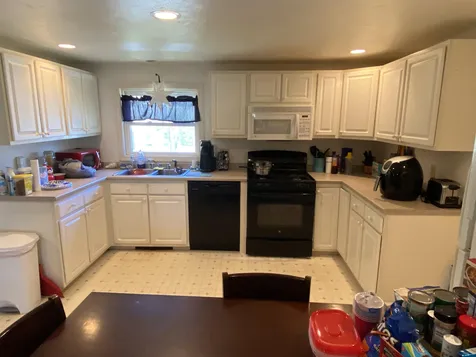 136 Washington Street Conway NH 03818