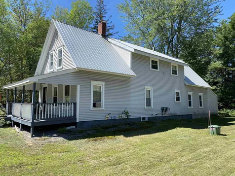 136 Washington Street Conway NH 03818