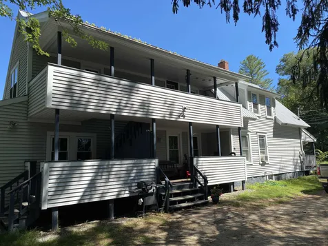 136 Washington Street Conway NH 03818