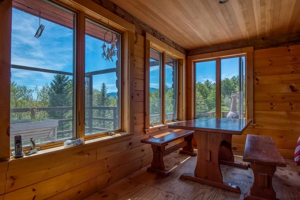 56 Ridgeview Drive Albany NH 03818