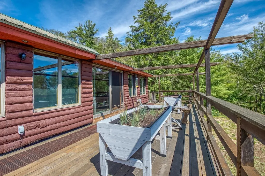 56 Ridgeview Drive Albany NH 03818