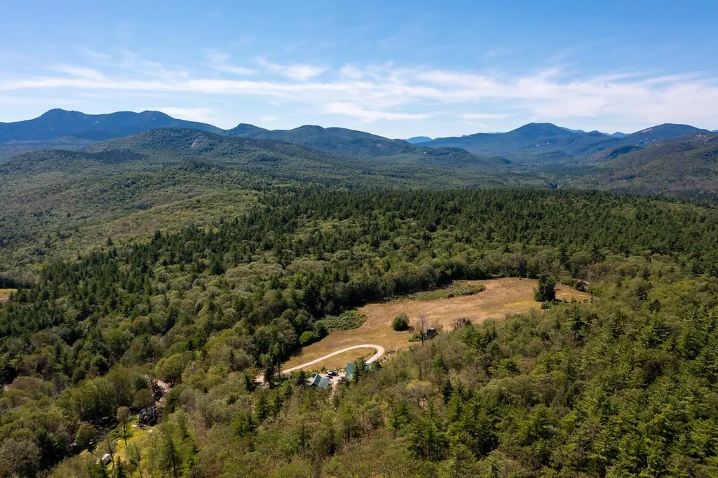 56 Ridgeview Drive Albany NH 03818