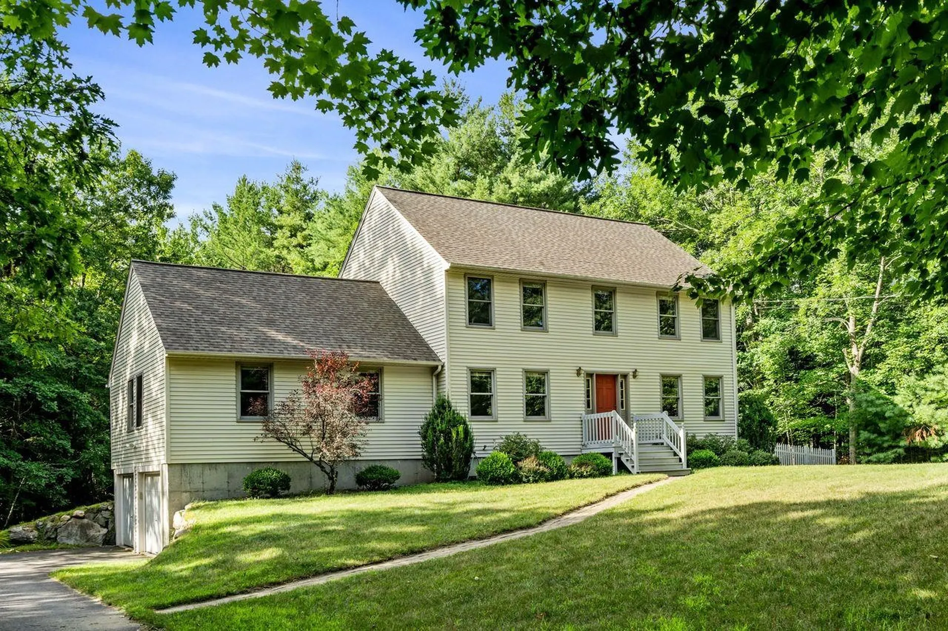 41 Quail Hill Road Chester NH 03036