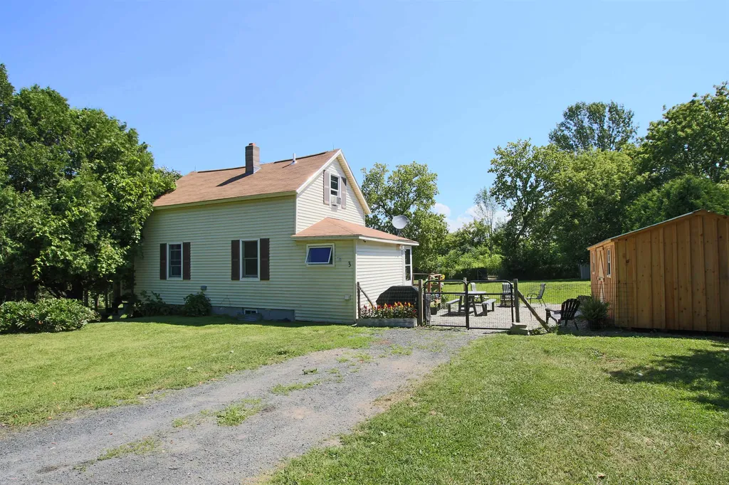 3 Haycorn Hollow Road South Hero VT 05486