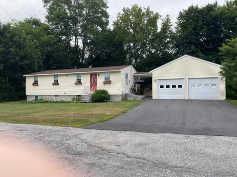 25 Lafayette Street Claremont NH 03743