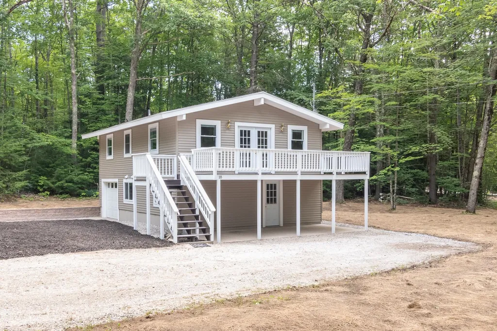18 Brenner Street Moultonborough NH 03254