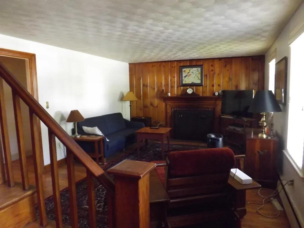 11 Naves Road Hampton NH 03842
