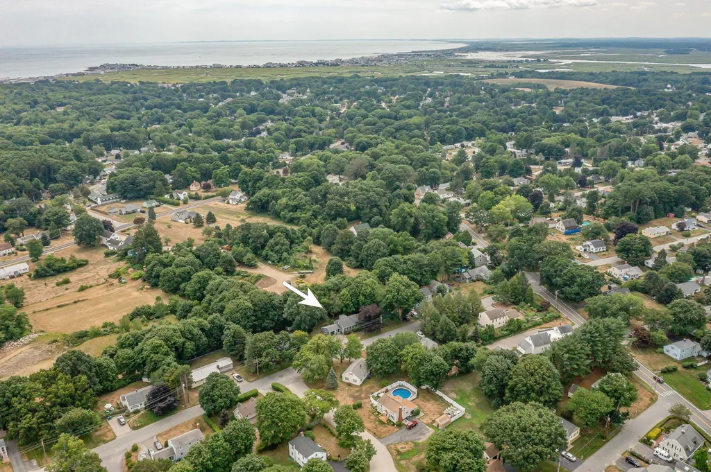 11 Naves Road Hampton NH 03842