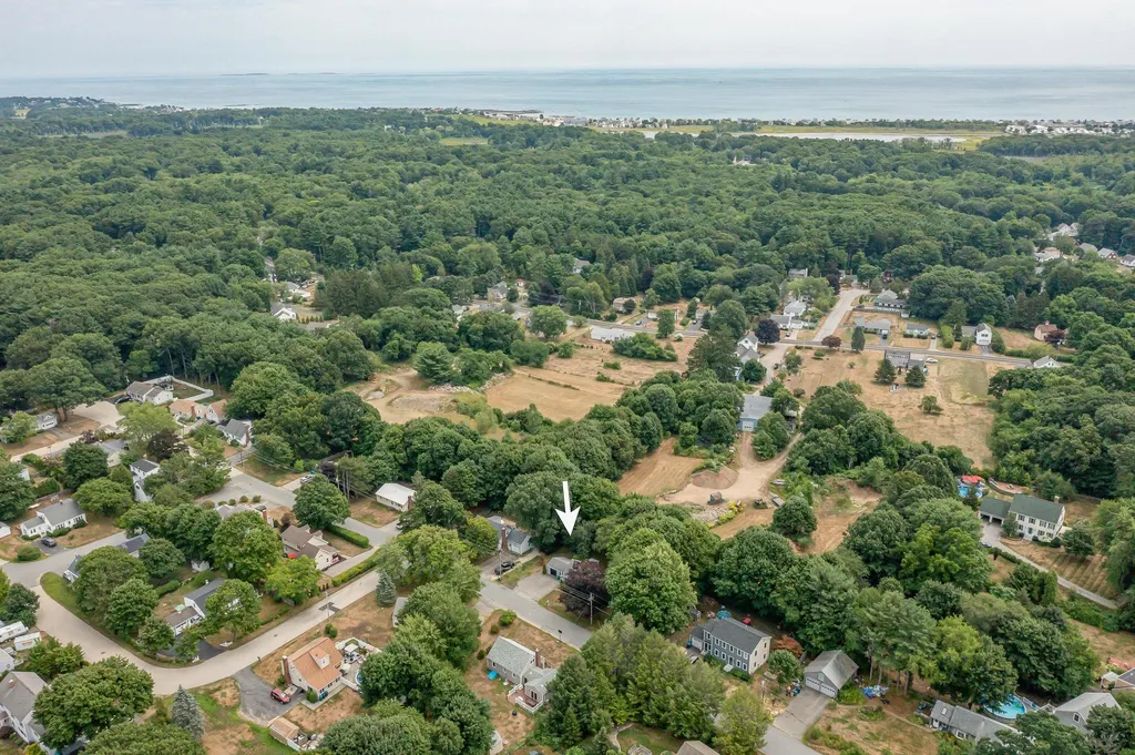 11 Naves Road Hampton NH 03842