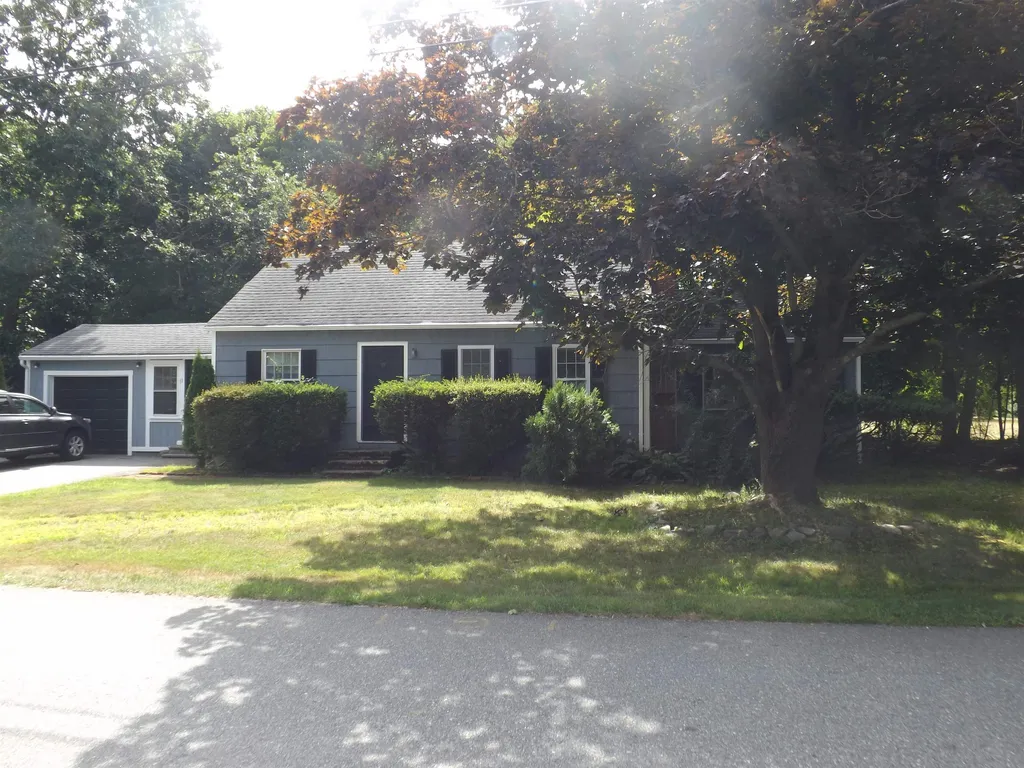 11 Naves Road Hampton NH 03842