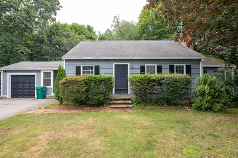 11 Naves Road Hampton NH 03842