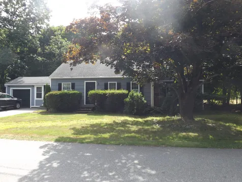11 Naves Road Hampton NH 03842