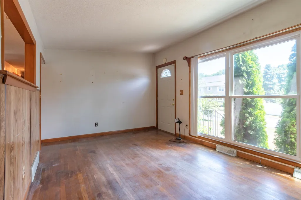 11 Echo Avenue Nashua NH 03062