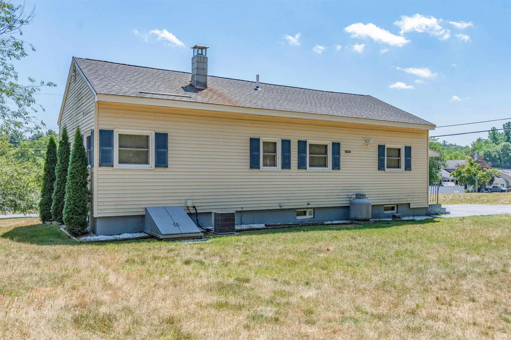 11 Echo Avenue Nashua NH 03062