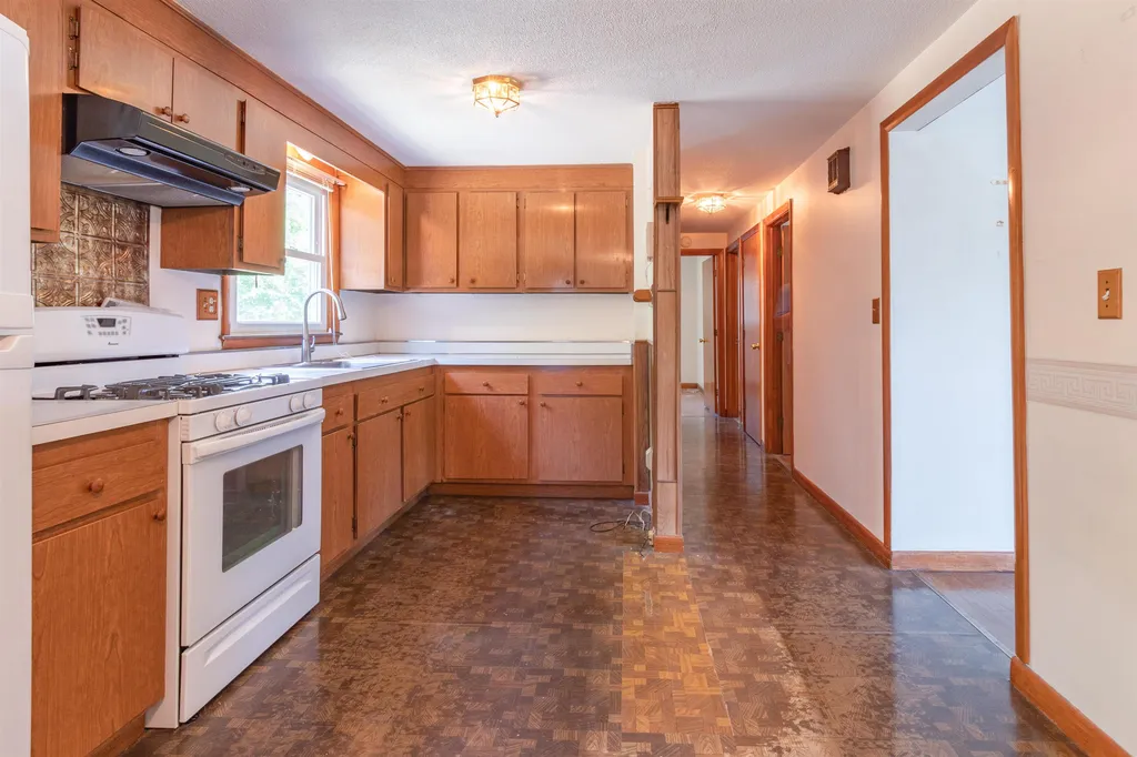 11 Echo Avenue Nashua NH 03062