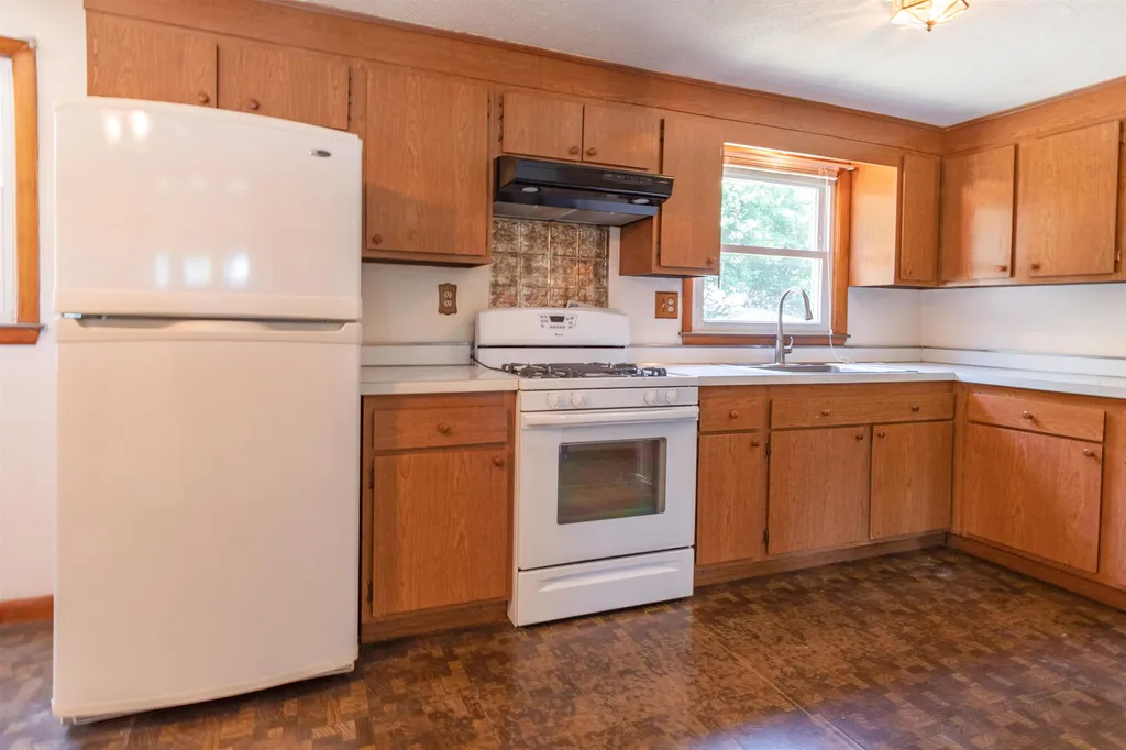 11 Echo Avenue Nashua NH 03062