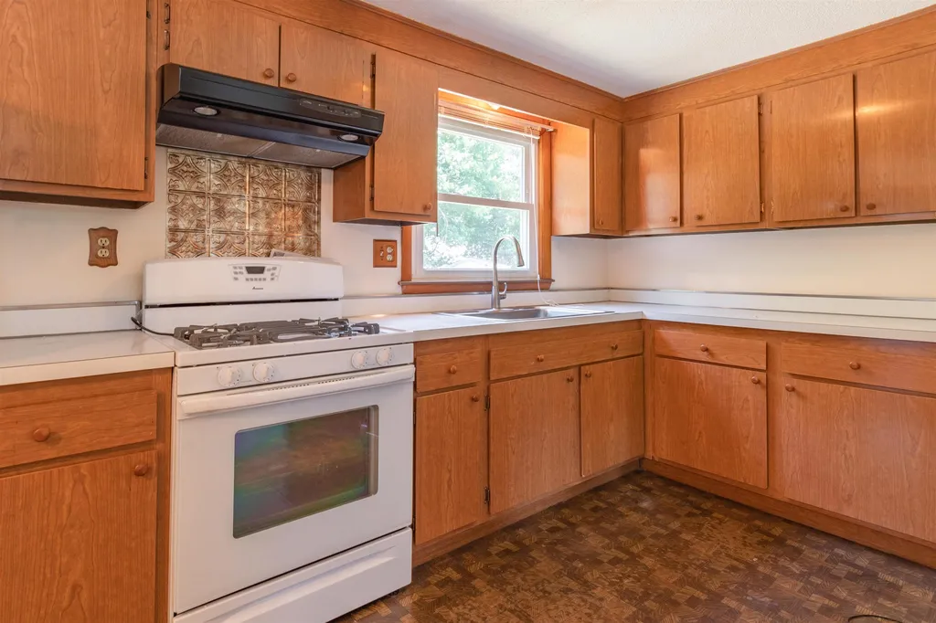 11 Echo Avenue Nashua NH 03062