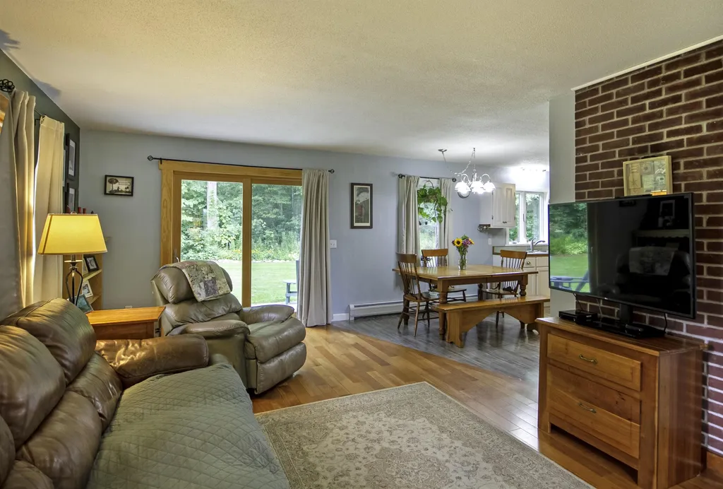 31 Foster Circle Middlebury VT 05753