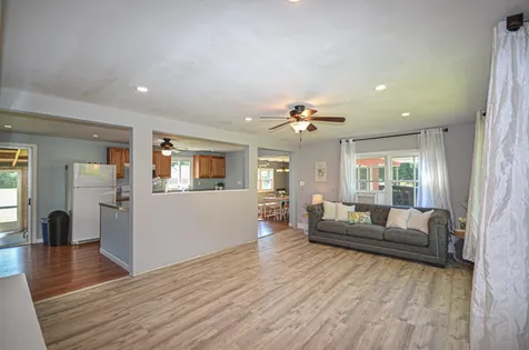 6 Emerson Street Hooksett NH 03106
