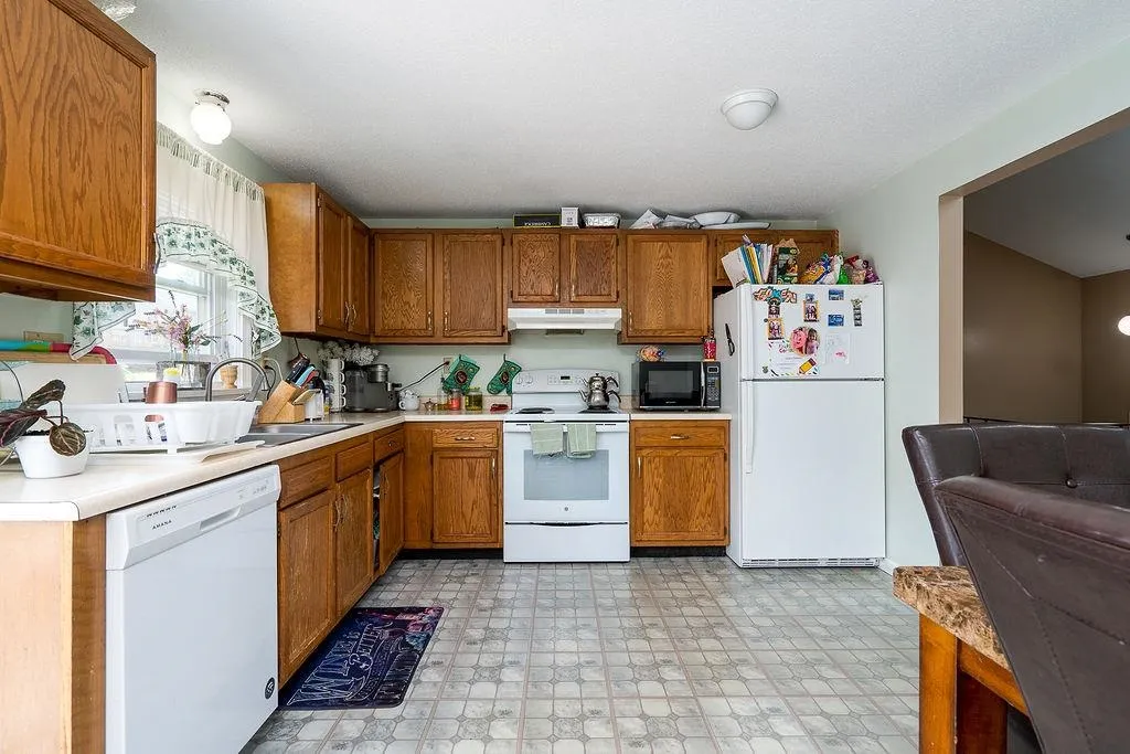 5 Lancelot Drive Derry NH 03038