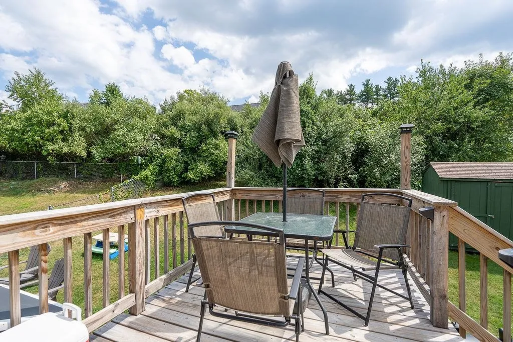 5 Lancelot Drive Derry NH 03038