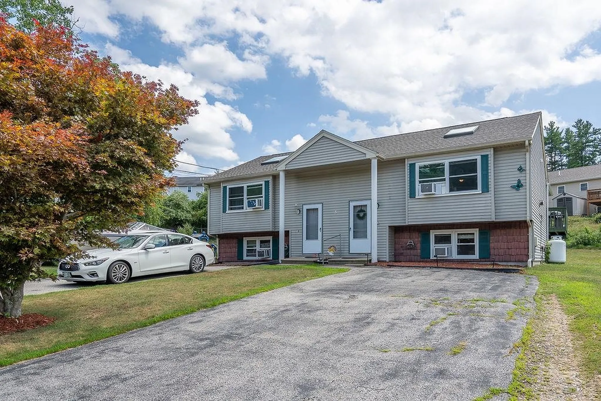 5 Lancelot Drive Derry NH 03038