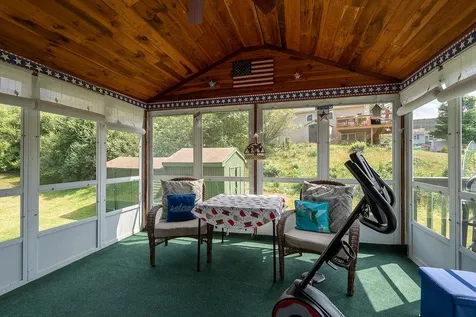 5 Lancelot Drive Derry NH 03038