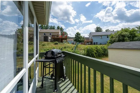 5 Lancelot Drive Derry NH 03038