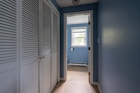 5 Lancelot Drive Derry NH 03038