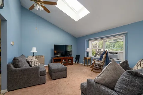 5 Lancelot Drive Derry NH 03038