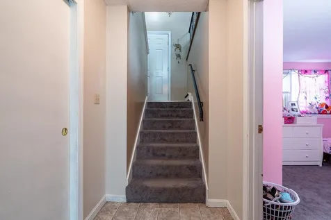 5 Lancelot Drive Derry NH 03038