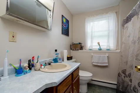 5 Lancelot Drive Derry NH 03038