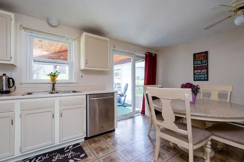 5 Lancelot Drive Derry NH 03038