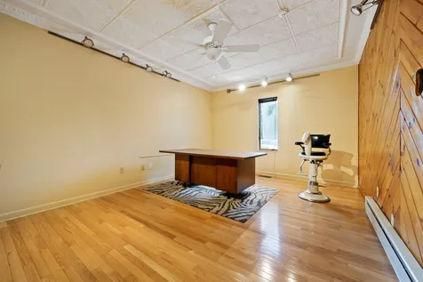 102 Derry Street Hudson NH 03051