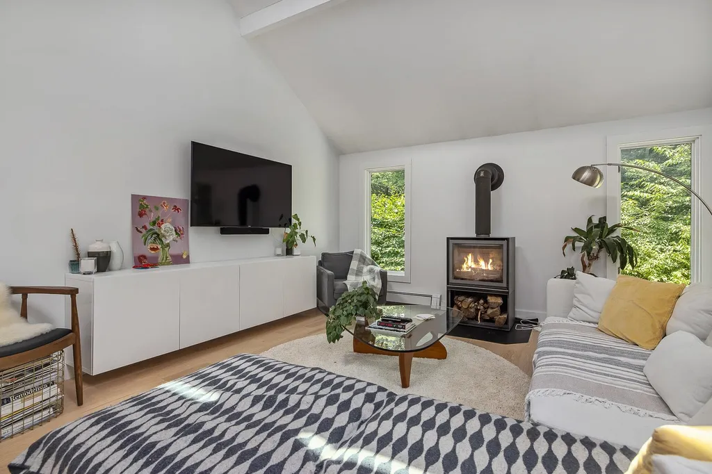 43 Littlebrook Lane Eliot ME 03903