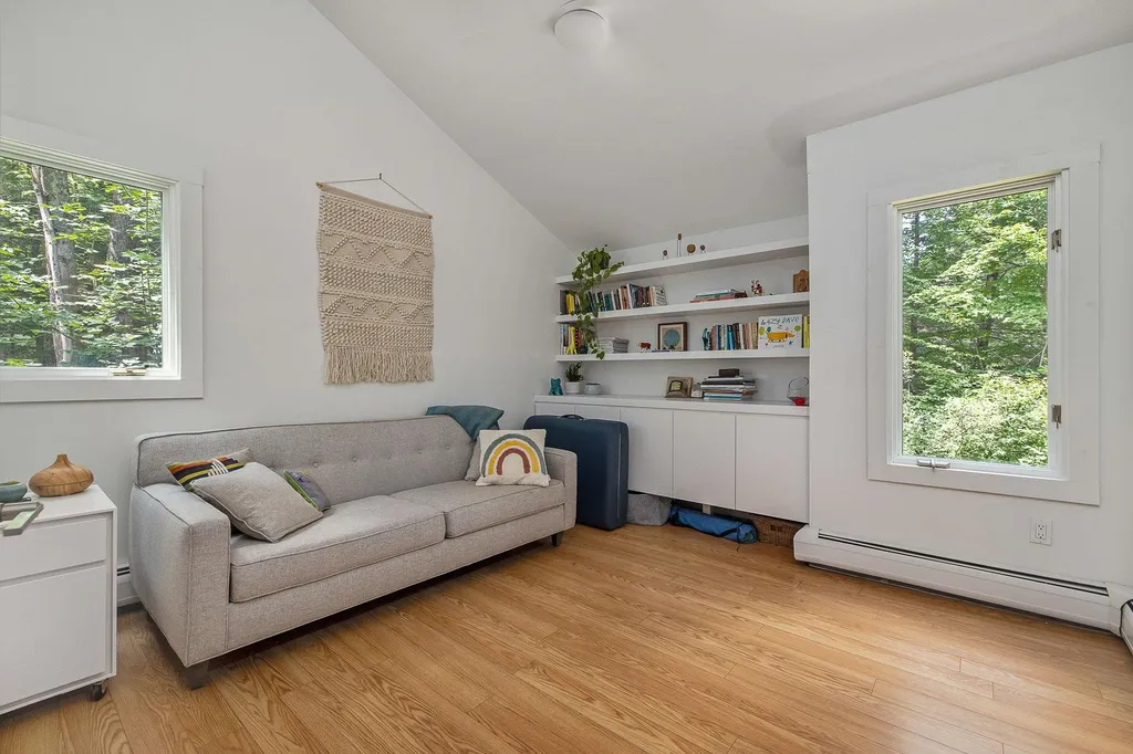 43 Littlebrook Lane Eliot ME 03903