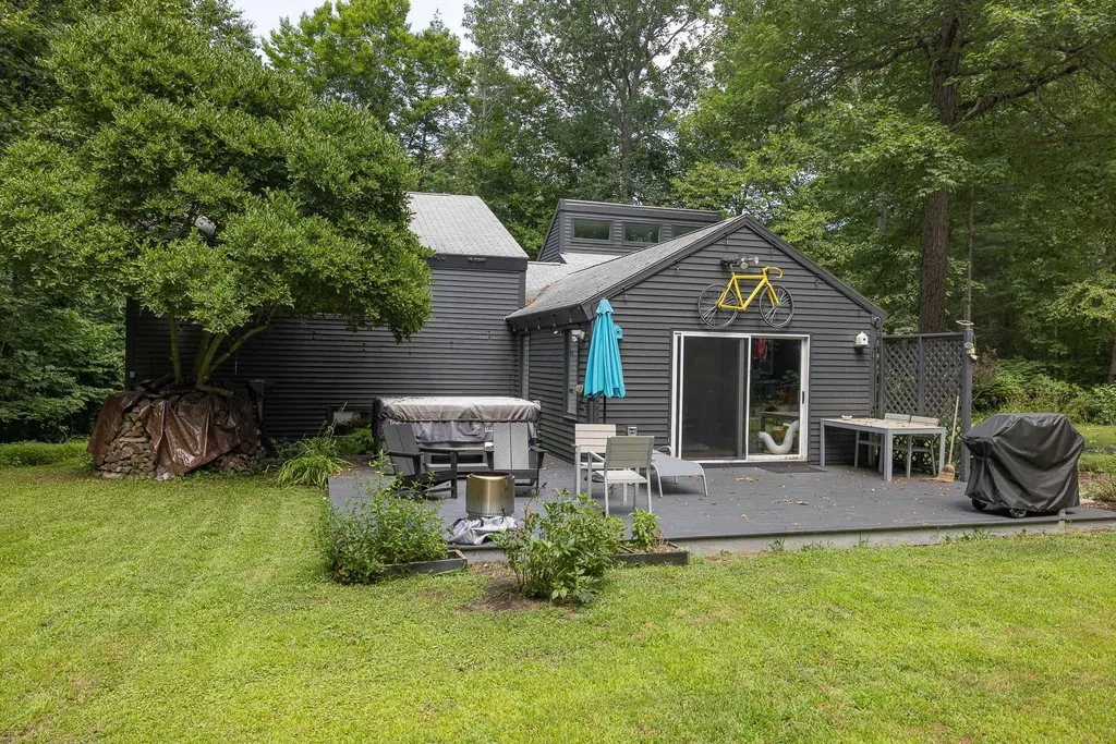 43 Littlebrook Lane Eliot ME 03903