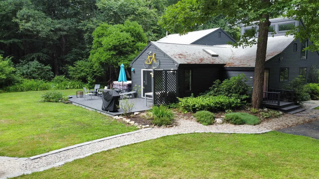 43 Littlebrook Lane Eliot ME 03903