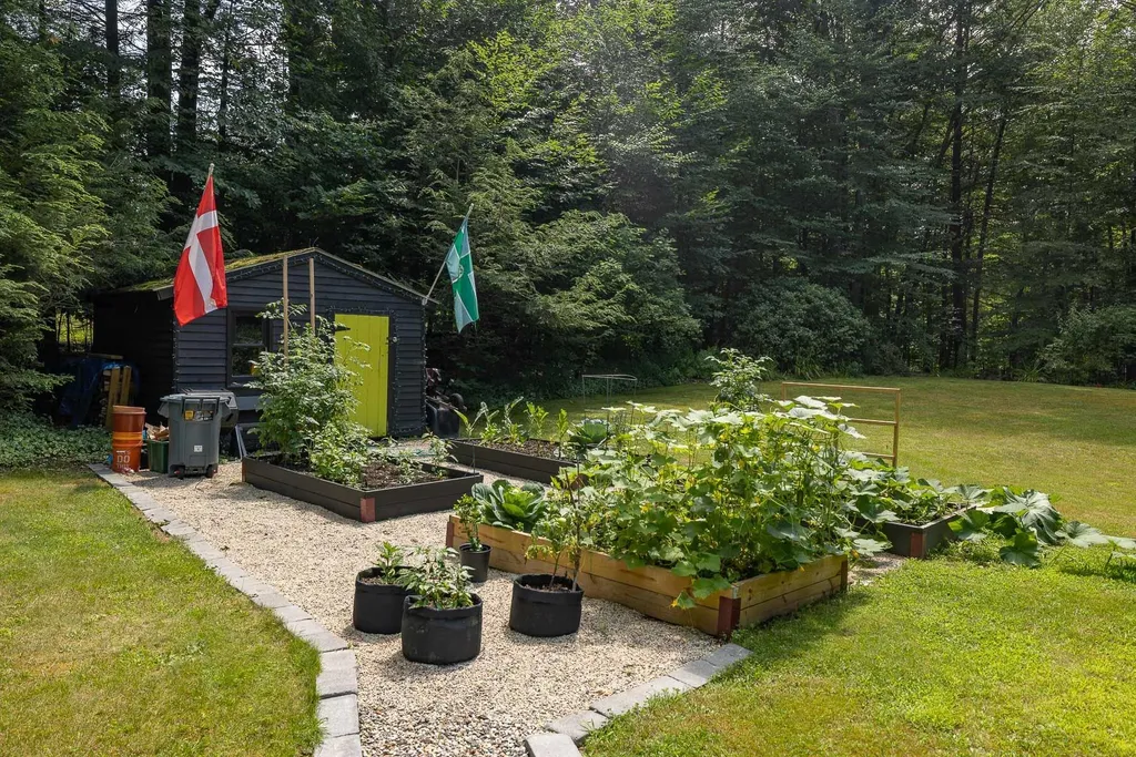 43 Littlebrook Lane Eliot ME 03903