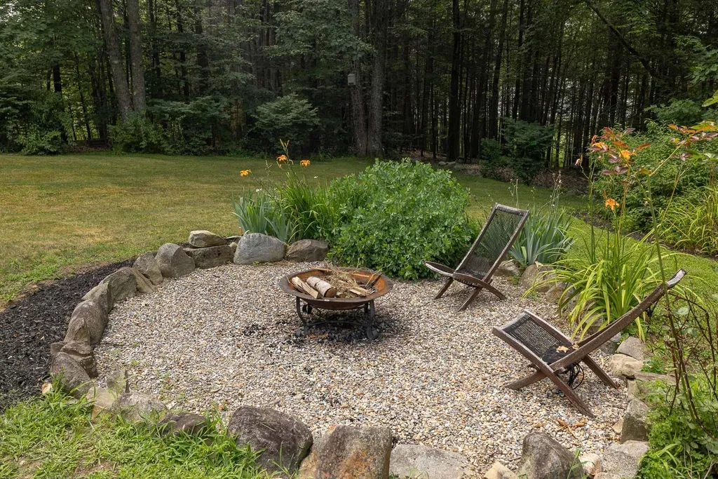 43 Littlebrook Lane Eliot ME 03903