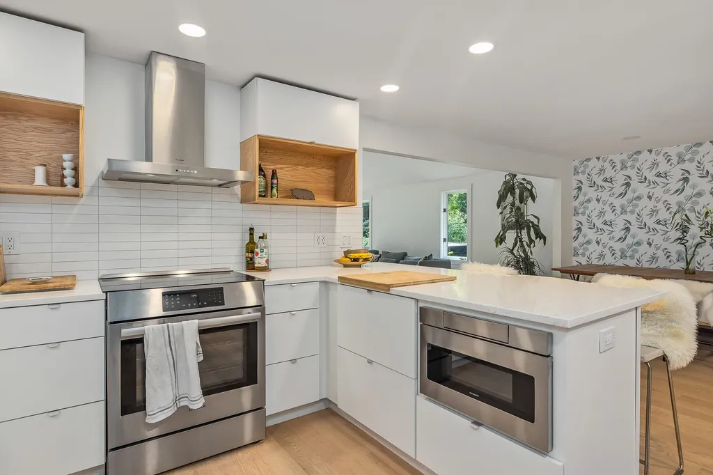 43 Littlebrook Lane Eliot ME 03903