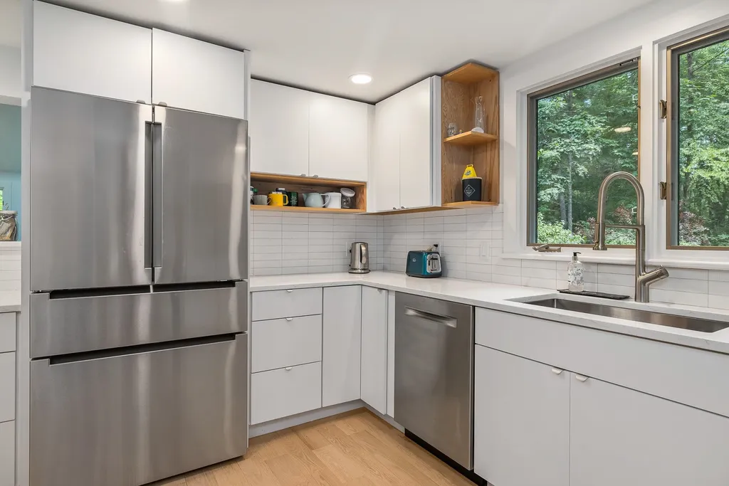 43 Littlebrook Lane Eliot ME 03903