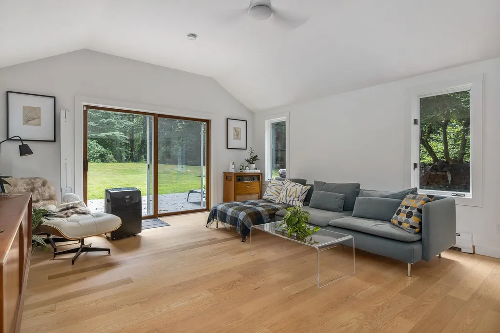43 Littlebrook Lane Eliot ME 03903
