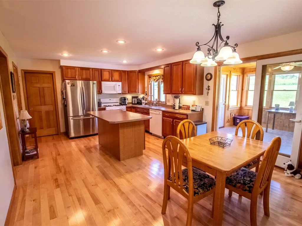 1566 Hinesburg Road Richmond VT 05477