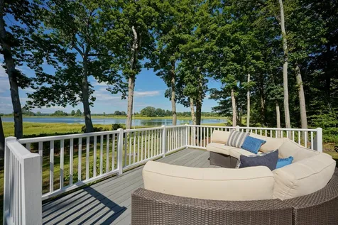 4 Serenity Cove Greenland NH 03840