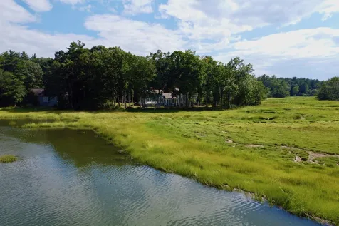 4 Serenity Cove Greenland NH 03840
