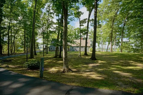 4 Serenity Cove Greenland NH 03840