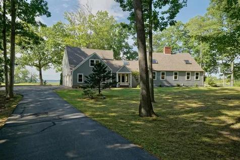 4 Serenity Cove Greenland NH 03840