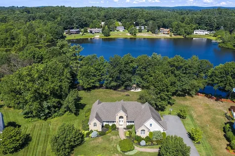 8 Brook Hollow Drive Salem NH 03079