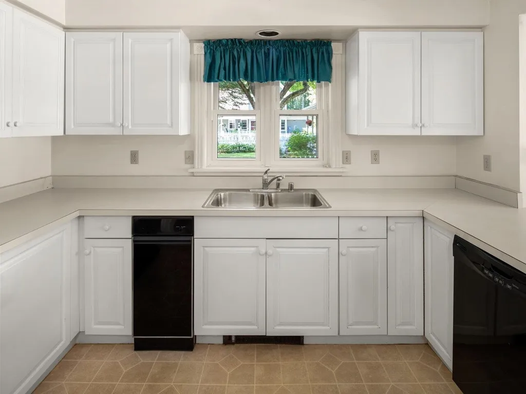 34 Partridge Way Shelburne VT 05482